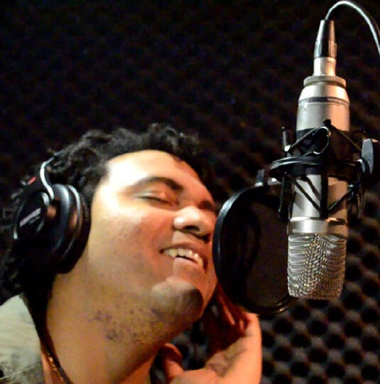 Julio Baró.....Vocalist, Piano, Songwriter (Cuban, Mexico)