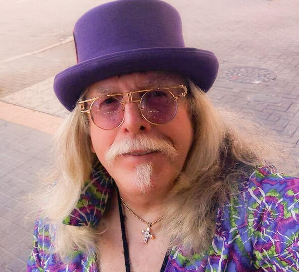 Grazy Coral.....Drummer, Percussionist (Italy-Spain)